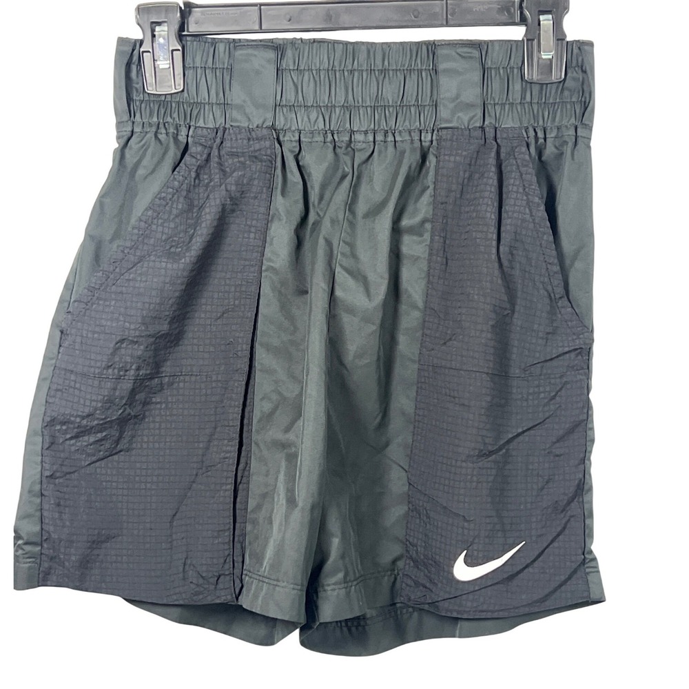 Nike Womens Black Nylon‎ Elastic Waist Shorts Sporty Belt Loops Athletic Small